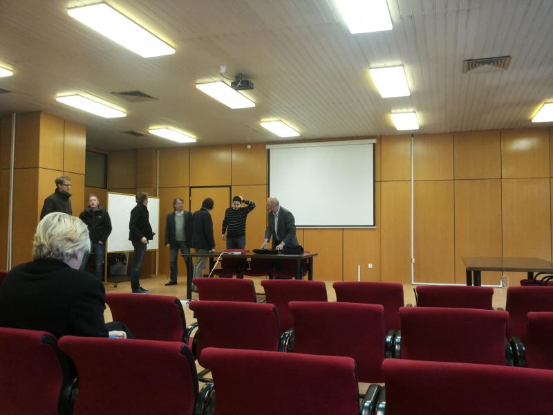 2013-10-09 09.04.47